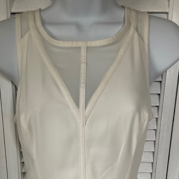 Guess Junior's Party Skater Ivory Mini Dress Size 0 - Picture 4 of 10